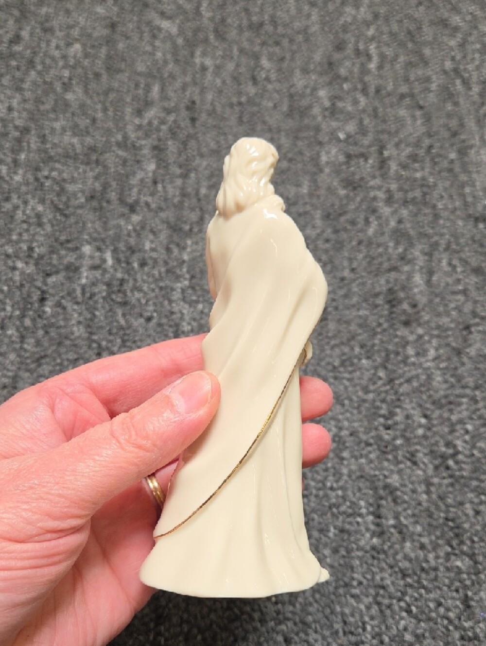 Ivory Ceramic Figurine Statue for Home Art Decor - Picture 5 of 8